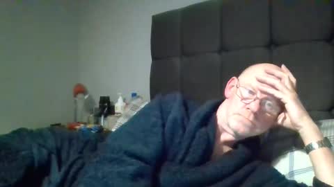 kevlooking4sez online show from December 15, 12:26 am