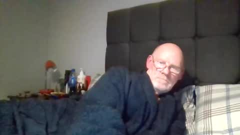 kevlooking4sez online show from December 20, 11:45 pm