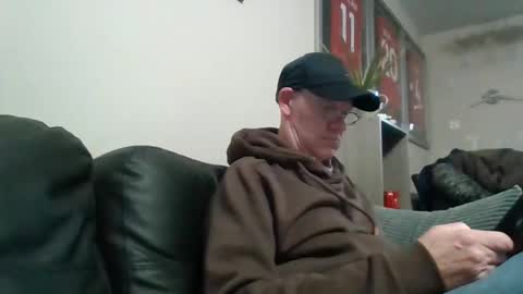 kevlooking4sez online show from February 1, 8:18 pm