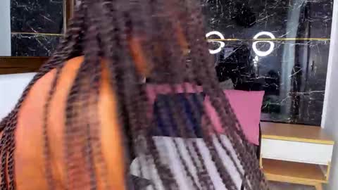 Keyla Knowles online show from February 3, 10:15 pm