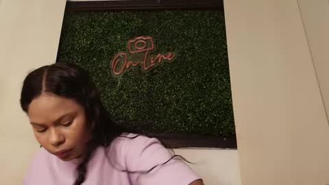Snapshot of keyla_mejia chatting on March 28, 12:05 pm Keyla online show from March 28, 12:05 pm