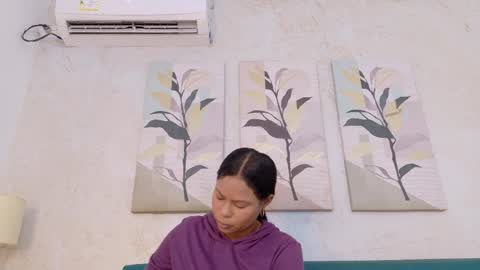 Snapshot of keyla_mejia chatting on April 7, 12:16 pm Keyla online show from April 7, 12:16 pm