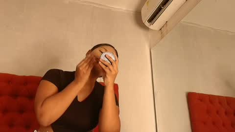 Snapshot of keyla_mejia chatting on April 9, 12:21 pm Keyla online show from April 9, 12:21 pm