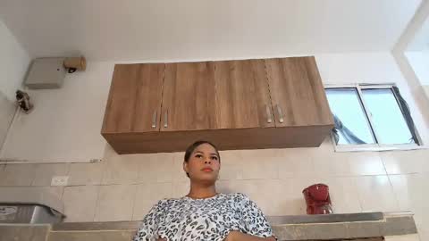 Snapshot of keyla_mejia chatting on May 21, 12:12 pm Keyla online show from May 21, 12:12 pm