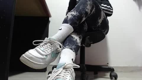     online show from November 28, 10:12 pm