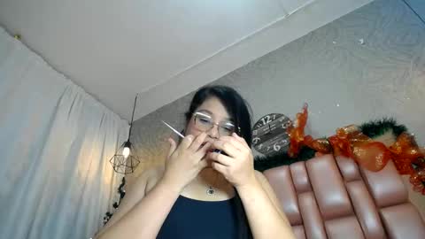 keyra_miller online show from December 14, 5:40 am