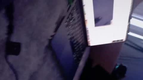 Snapshot of keyundermat chatting on April 11, 11:36 am keyundermat online show from April 11, 11:36 am