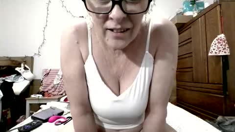 Snapshot of keywest_kate chatting on March 23, 1:09 am keywest_kate online show from March 23, 1:09 am