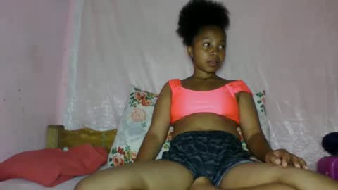 khaissa online show from December 21, 1:40 pm