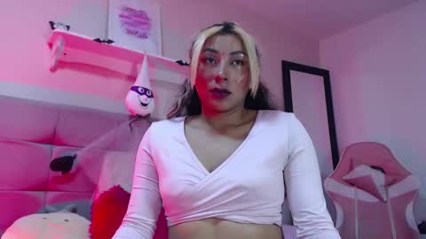 khaleesi_j online show from October 17, 3:42 am