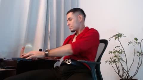 Snapshot of khalican chatting on March 2, 10:00 am KhalicaN online show from March 2, 10:00 am