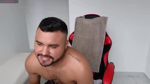 Snapshot of khalidferrer chatting on February 26, 3:19 pm khalid ferrer online show from February 26, 3:19 pm