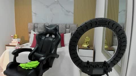 khalifa online show from December 29, 1:24 am