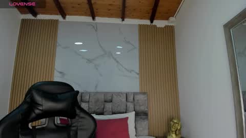 khalifa online show from December 29, 11:18 pm