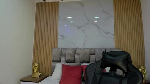 khalifa online show from December 31, 4:57 pm