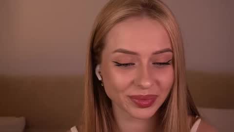 Snapshot of khalishy chatting on April 1, 8:17 pm khalishy online show from April 1, 8:17 pm