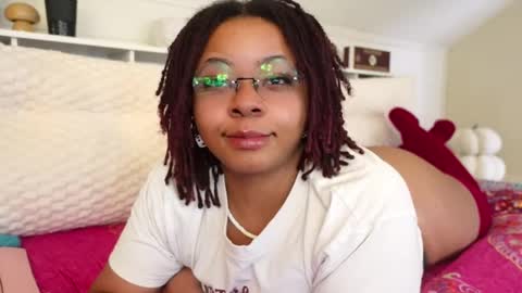 Snapshot of khayaparker chatting on February 6, 4:43 pm Khaya online show from February 6, 4:43 pm