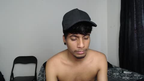 khevinlopezonig online show from October 30, 2:18 pm