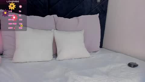 Khloe Cute online show from July 7, 5:17 pm