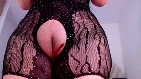 khloe_sweeet online show from December 25, 11:53 pm