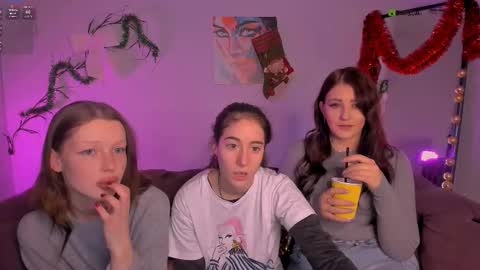 khloebeauty online show from January 7, 8:11 pm