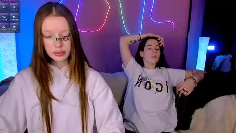 Snapshot of khloebeauty chatting on March 3, 8:48 pm khloebeauty online show from March 3, 8:48 pm