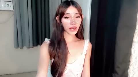 Snapshot of khloedoll_ chatting on October 26, 1:06 pm khloe online show from October 26, 1:06 pm