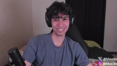 khozler_ online show from October 22, 1:17 am