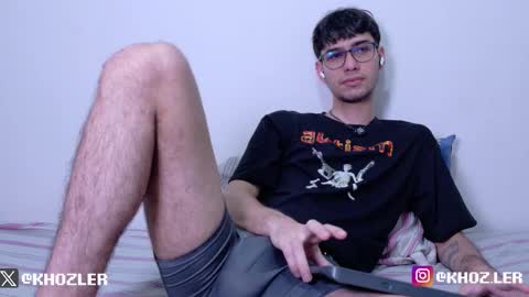 khozler_ online show from February 27, 3:28 am