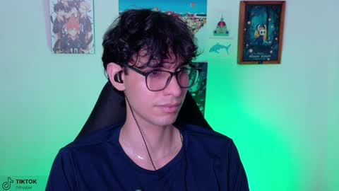 khozler_ online show from May 12, 3:47 am