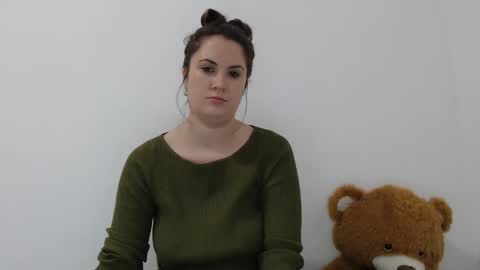 Sarah online show from February 13, 2:24 pm