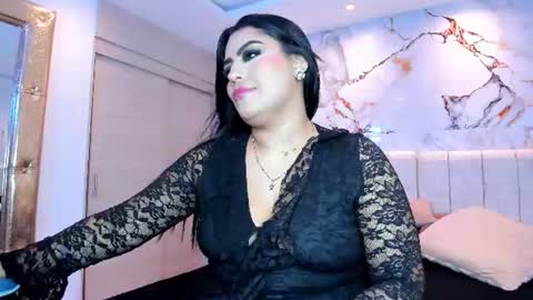 Snapshot of kiana_cream chatting on June 21, 4:26 am N M online show from June 21, 4:26 am
