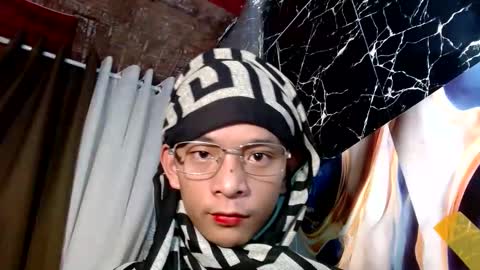 Snapshot of kiana_wet chatting on April 2, 5:27 am kiana online show from April 2, 5:27 am