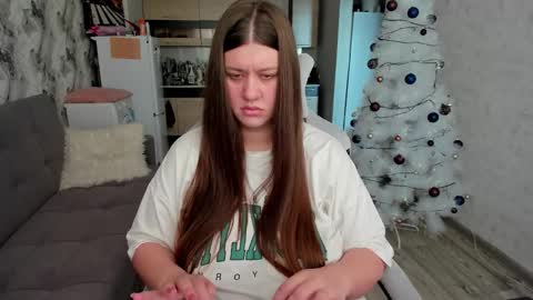 kianna_dior_ online show from December 14, 7:14 am