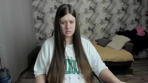 kianna_dior_ online show from February 7, 12:09 pm