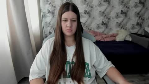 Snapshot of kianna_dior_ chatting on June 29, 9:37 am kianna_dior_ online show from June 29, 9:37 am