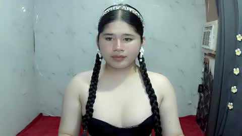 Your SweetGirl Ts online show from February 5, 12:27 pm