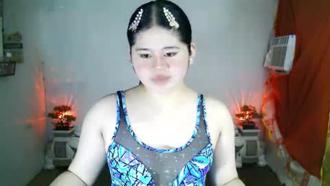 Your SweetGirl Ts online show from September 18, 4:47 am