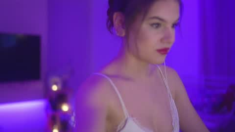 Snapshot of kiara__danger chatting on February 10, 8:02 pm Kiara online show from February 10, 8:02 pm