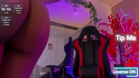 Snapshot of kiara_kismet9 chatting on March 24, 8:58 pm kiara kismet online show from March 24, 8:58 pm