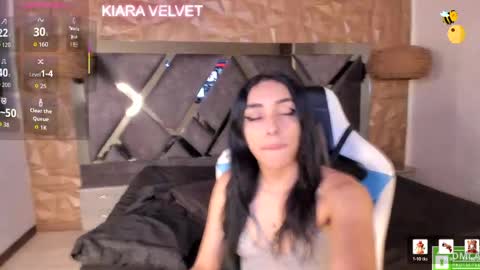 kiara_velvet__ online show from May 5, 4:09 am