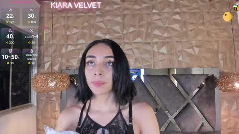 kiara_velvet__ online show from May 25, 4:29 am