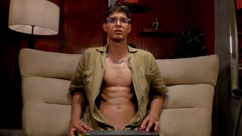 Kiara online show from March 14, 9:59 am