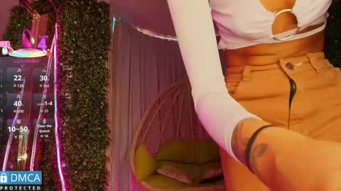 Snapshot of kiara_zahiri_ chatting on September 9, 11:10 am Kiara Zahiri online show from September 9, 11:10 am