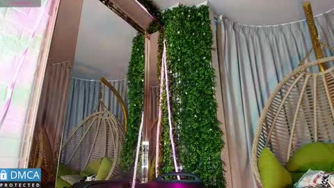 Snapshot of kiara_zahiri_ chatting on September 12, 11:10 am Kiara Zahiri online show from September 12, 11:10 am