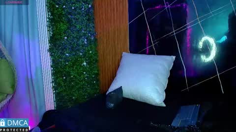 Snapshot of kiara_zahiri_ chatting on September 13, 10:59 am Kiara Zahiri online show from September 13, 10:59 am