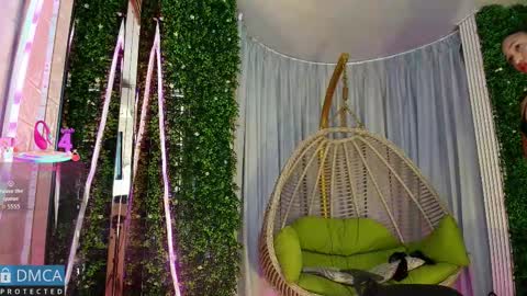 Snapshot of kiara_zahiri_ chatting on September 15, 10:59 am Kiara Zahiri online show from September 15, 10:59 am