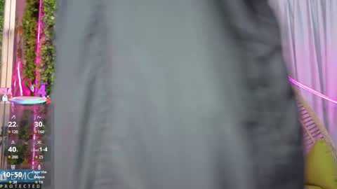 Snapshot of kiara_zahiri_ chatting on October 4, 11:08 am Kiara Zahiri online show from October 4, 11:08 am