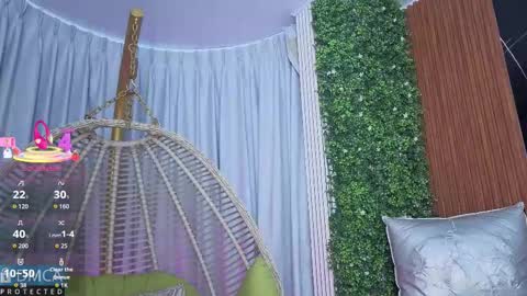 Snapshot of kiara_zahiri_ chatting on October 22, 10:59 am Kiara Zahiri online show from October 22, 10:59 am