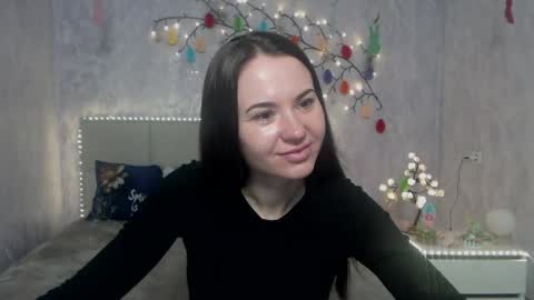 Snapshot of kiaracriegs chatting on April 11, 5:28 pm Kara online show from April 11, 5:28 pm